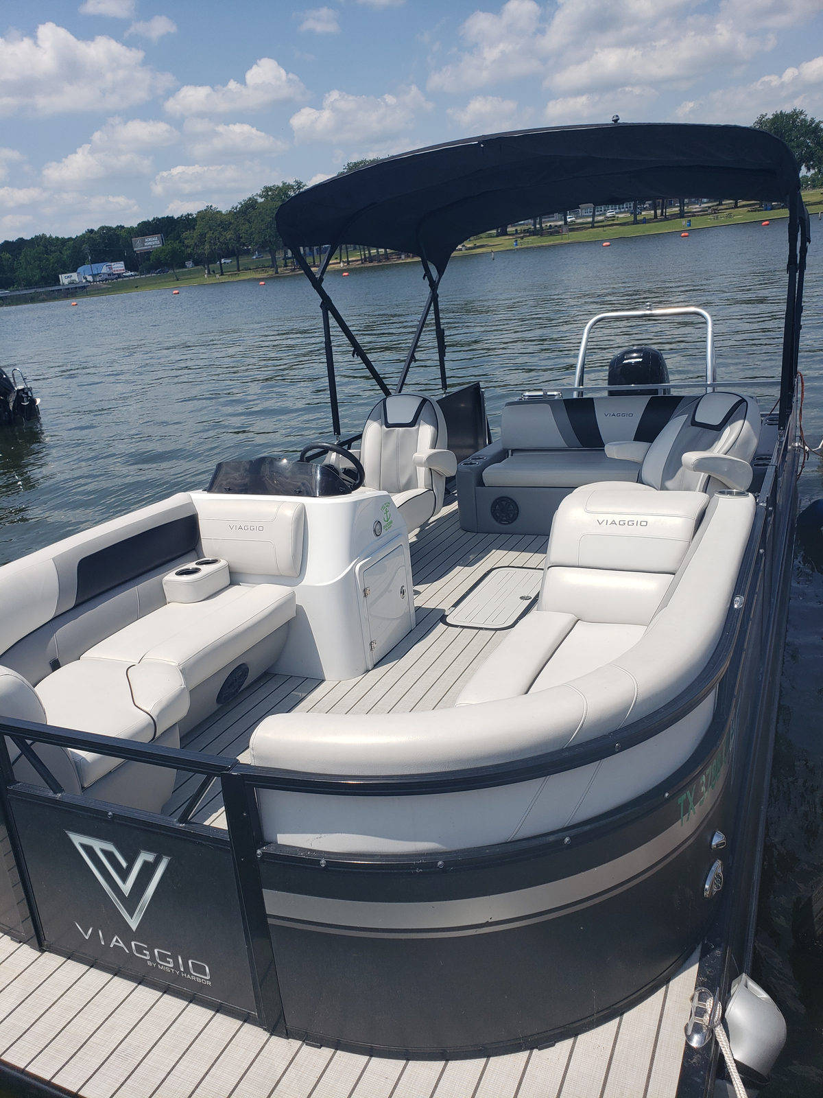 Viaggio pontoon ready to cruise